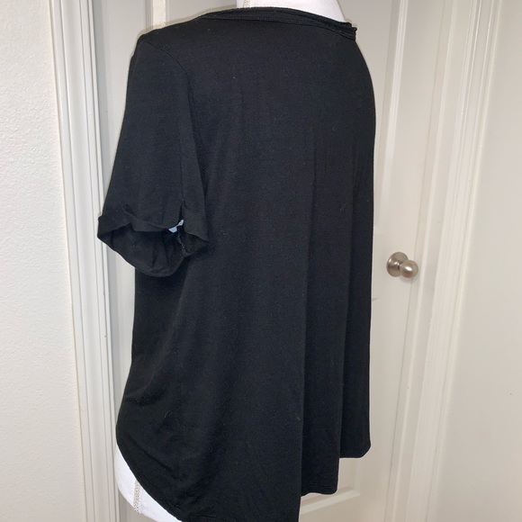 5/$25!!!  Rue Lace Up Front Top - Picture 6 of 9